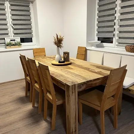 Tobias Apartmán